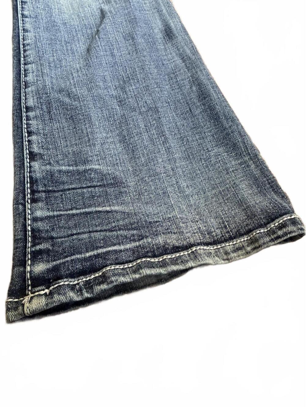 SOLD OUT - Picture 4 of 9